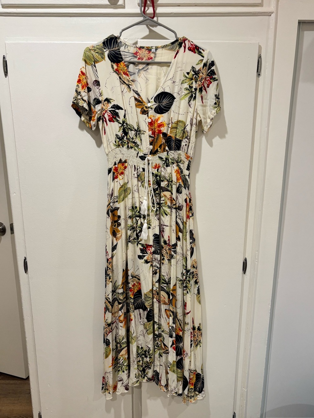Floral V-Neck Midi Dress in Cream